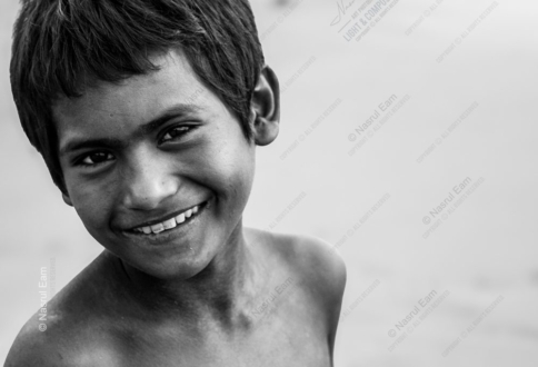 Unburdened Smile: A Glimpse of Pure Joy