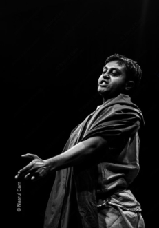 Where Words Fail, the Hand Speaks