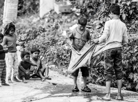 Shared Cloth, Shared Moments