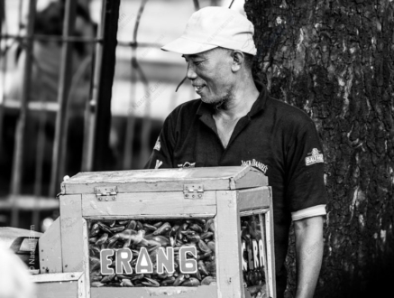 The Kerang Vendor by the Tree