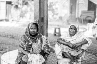 Three Generations at the Roadside