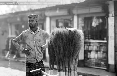 The Broom Maker's Pause