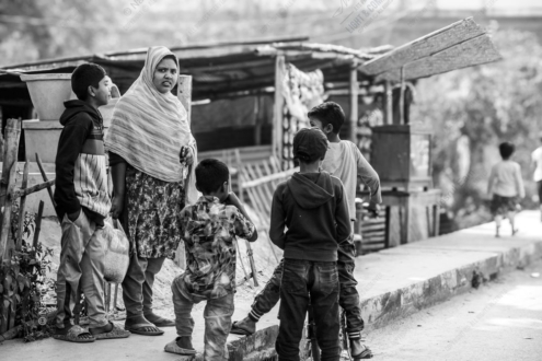 A Woman's Gaze, Children's World on the Path