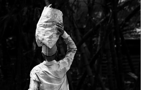 For His Beloved Family by Shahnaz Parvin - Photojournalism, Photography, Documentary Photography, Photo of the Day, Light & Composition University